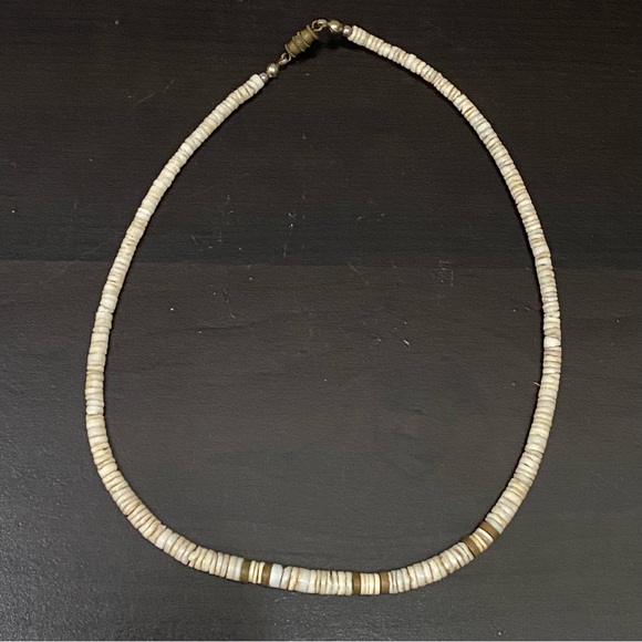 2 Natural Sea Shell Beads Boho Puka Shell Necklace - Picture 7 of 11